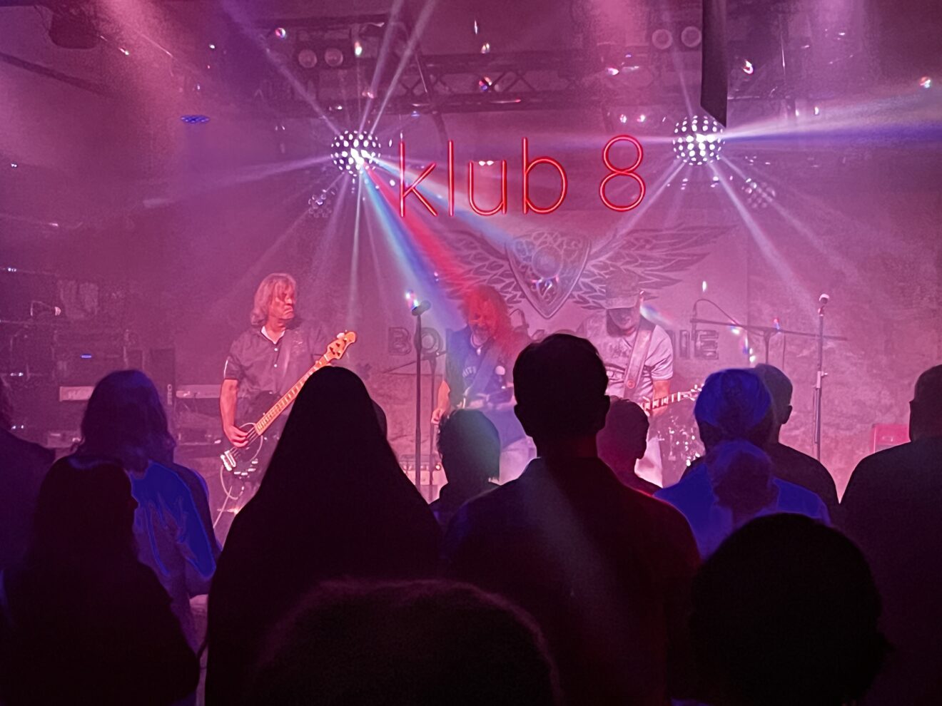 Ausschreibung für zwei Konzertabende im Klub 8
