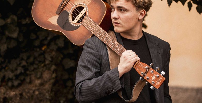02 Jakob Muehleisen - Photo by Anton Eitzinger