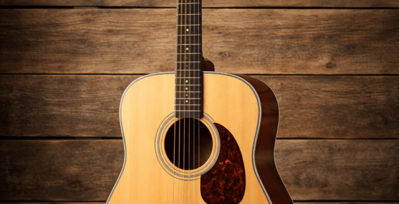 05 - Klassische Akustikgitarre vor Holzrahmen